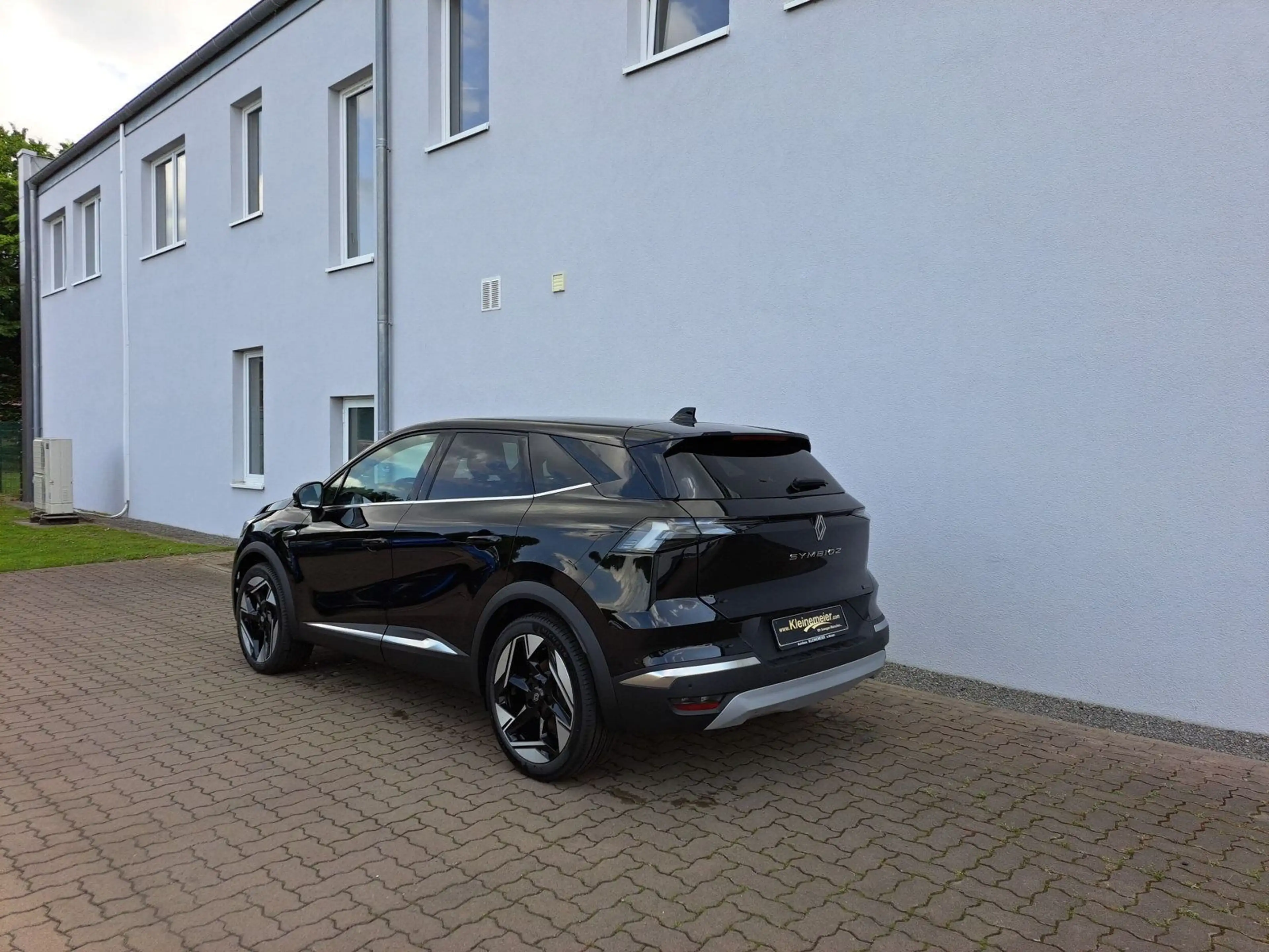 Renault Symbioz 1.6 E-TECH Full Hybrid 145 Iconic — photo 3