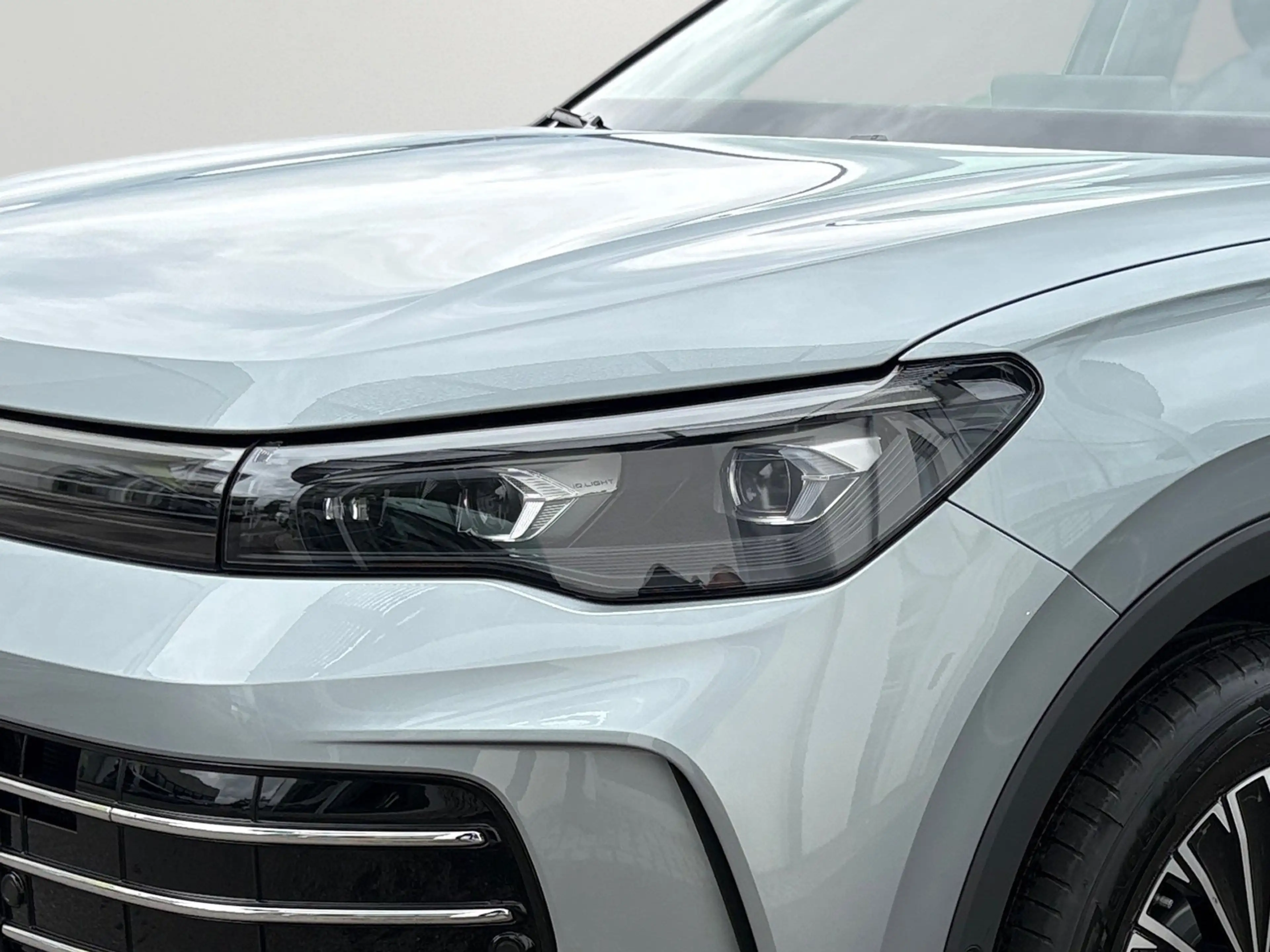 Volkswagen Tiguan 2.0 TDI Elegance *AHK*NAVI*KAMERA* — photo 8
