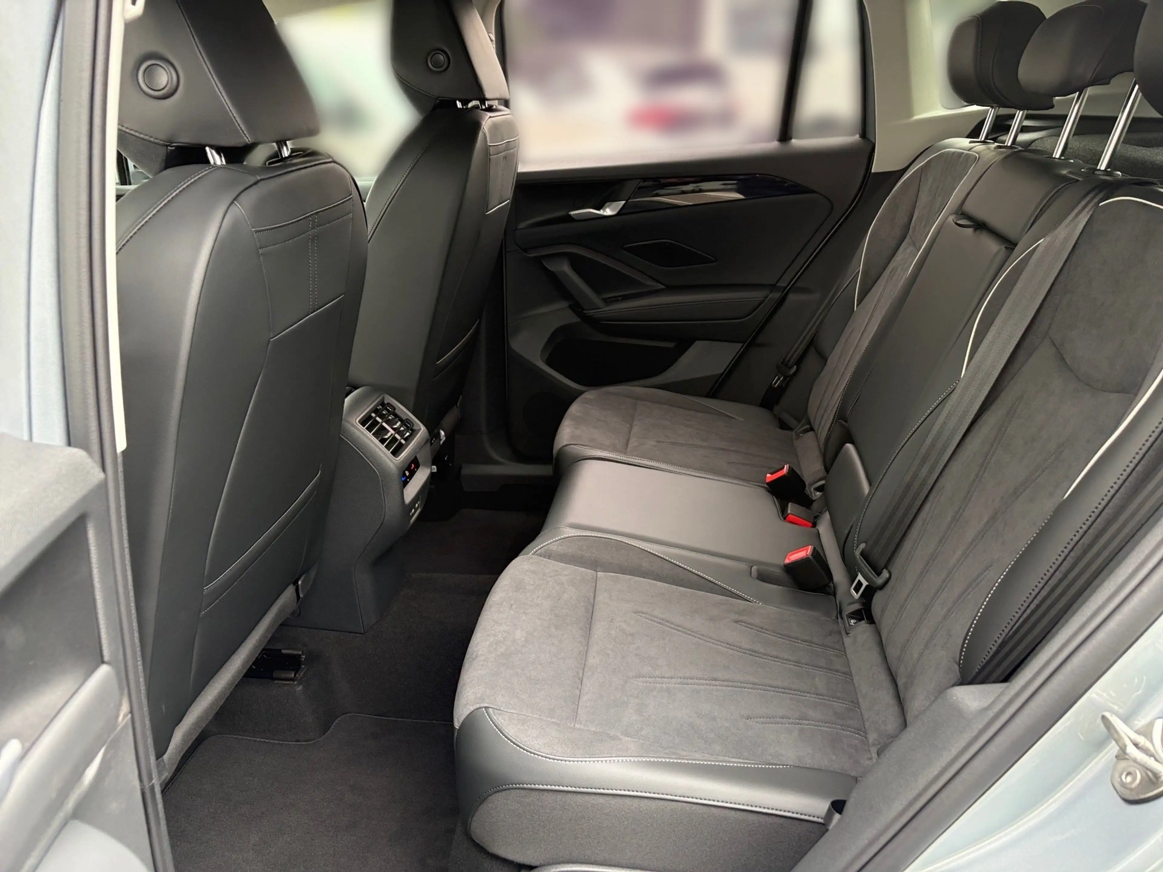 Volkswagen Tiguan 2.0 TDI Elegance *AHK*NAVI*KAMERA* — photo 15