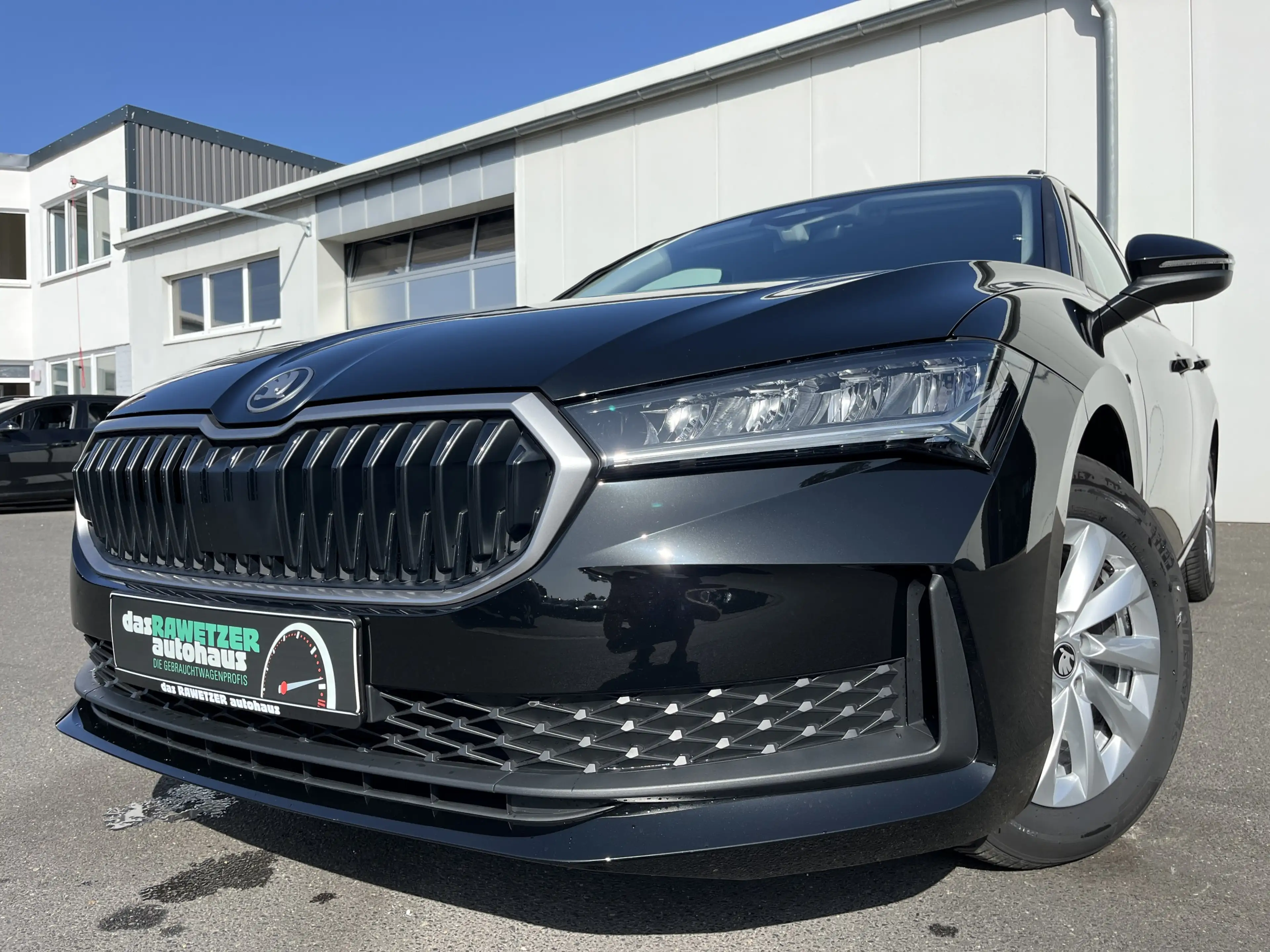 Skoda Superb Combi 2.0 TDI DSG Essence 199€ m.20% Anz. Navi A