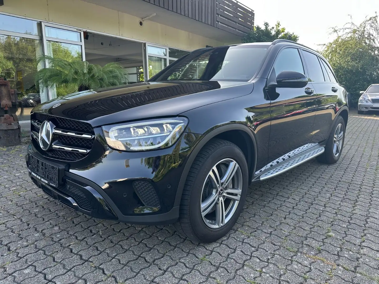 Mercedes-Benz GLC 300 de*4Matic*PANORAMA*NAVI*LED*EU6dT* Noir - 1