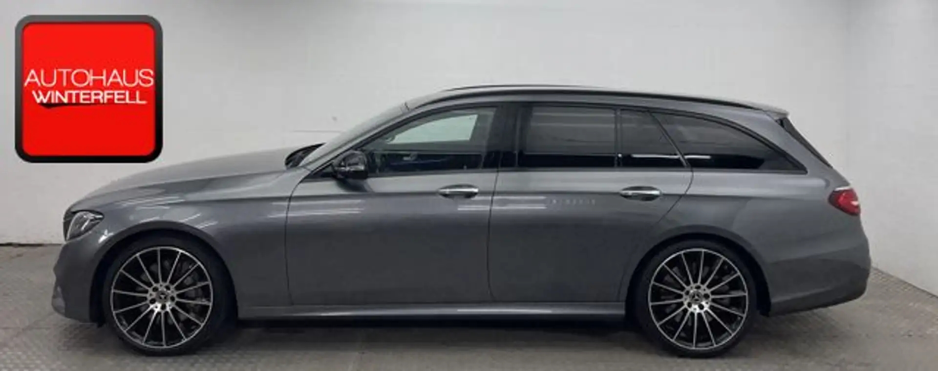 Mercedes-Benz E 400 T 4M AMG NIGHT MEMO+360+HUD+MBEAM+DISTRO+ Grau - 2