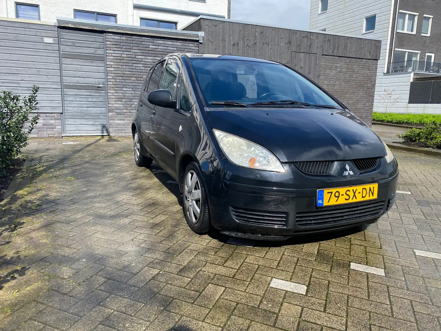 Mitsubishi Colt 1.5 d'Azur Noir - 1