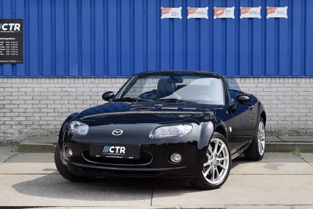 Mazda MX-5 1.8 Luxury Edition Niseko Roadster Coupe