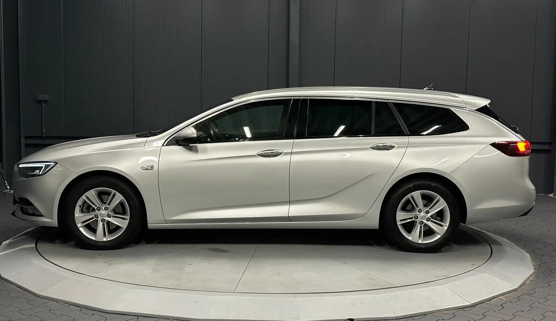 Opel Insignia Sports Tourer Innovation *KAMERA*NAVI*T-LEDER*KEY Argent - 2