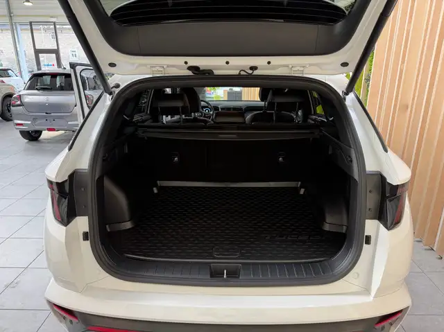 Hyundai Tucson view 16