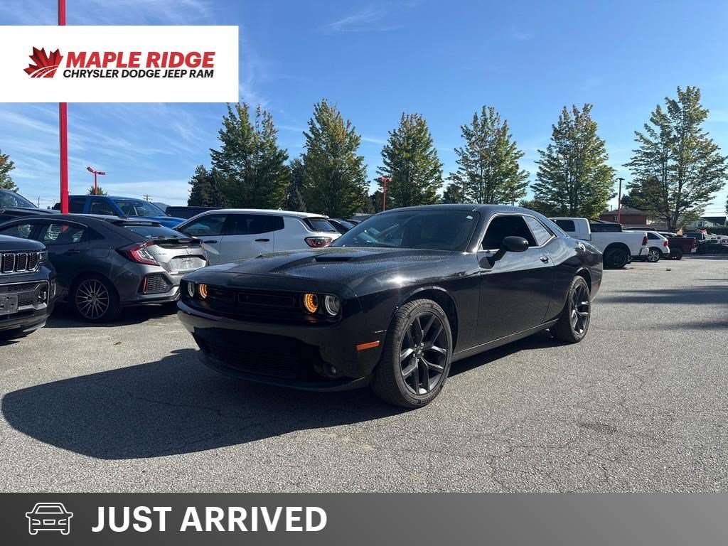2023 Dodge Challenger SXT RWD | 3.6L V6 | Sunroof | Leather Front Vented