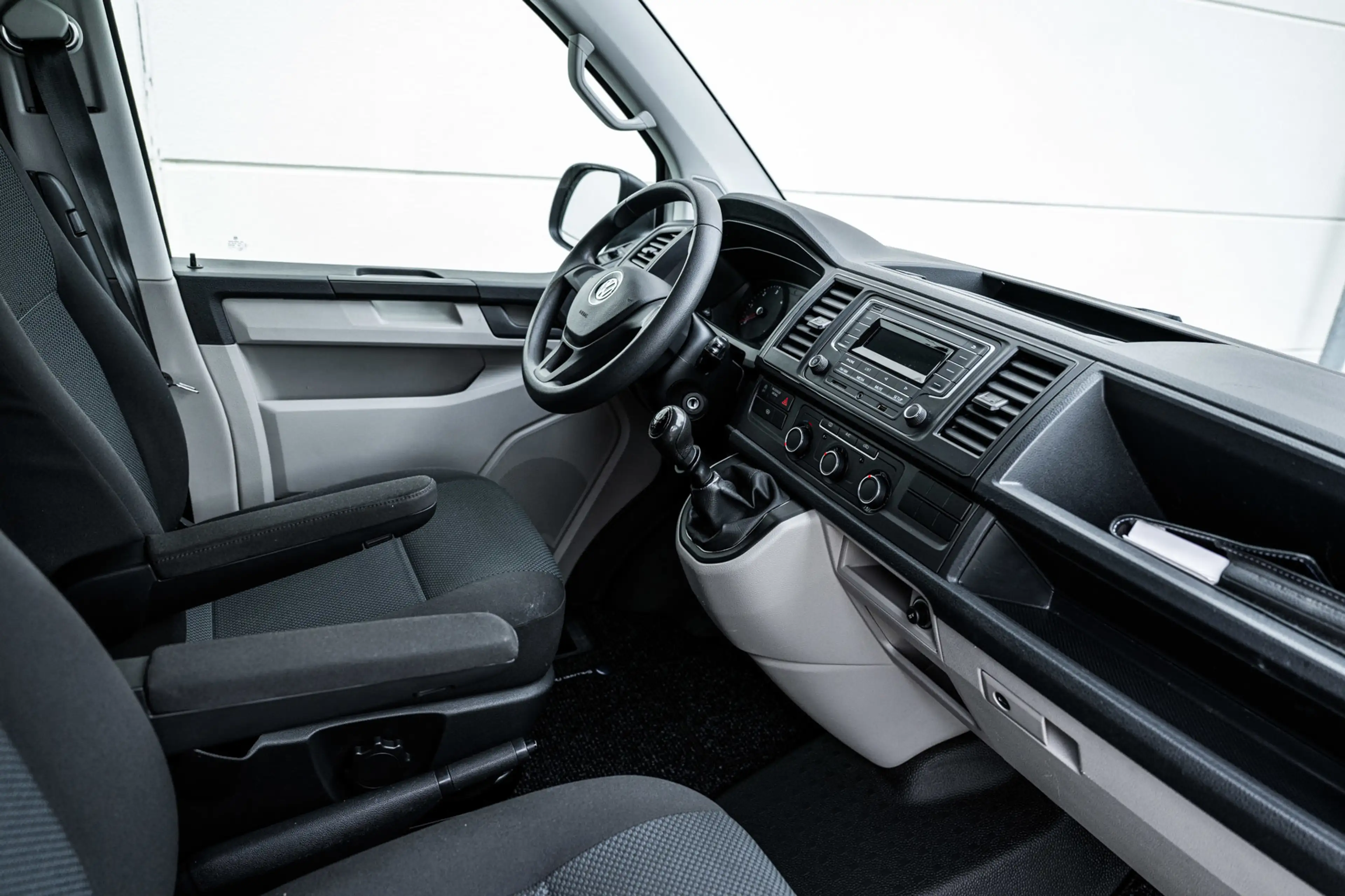 Volkswagen Transporter 2.0 TDI 102PK L1H1 |Airco|Cruise|Trekhaak| — photo 17