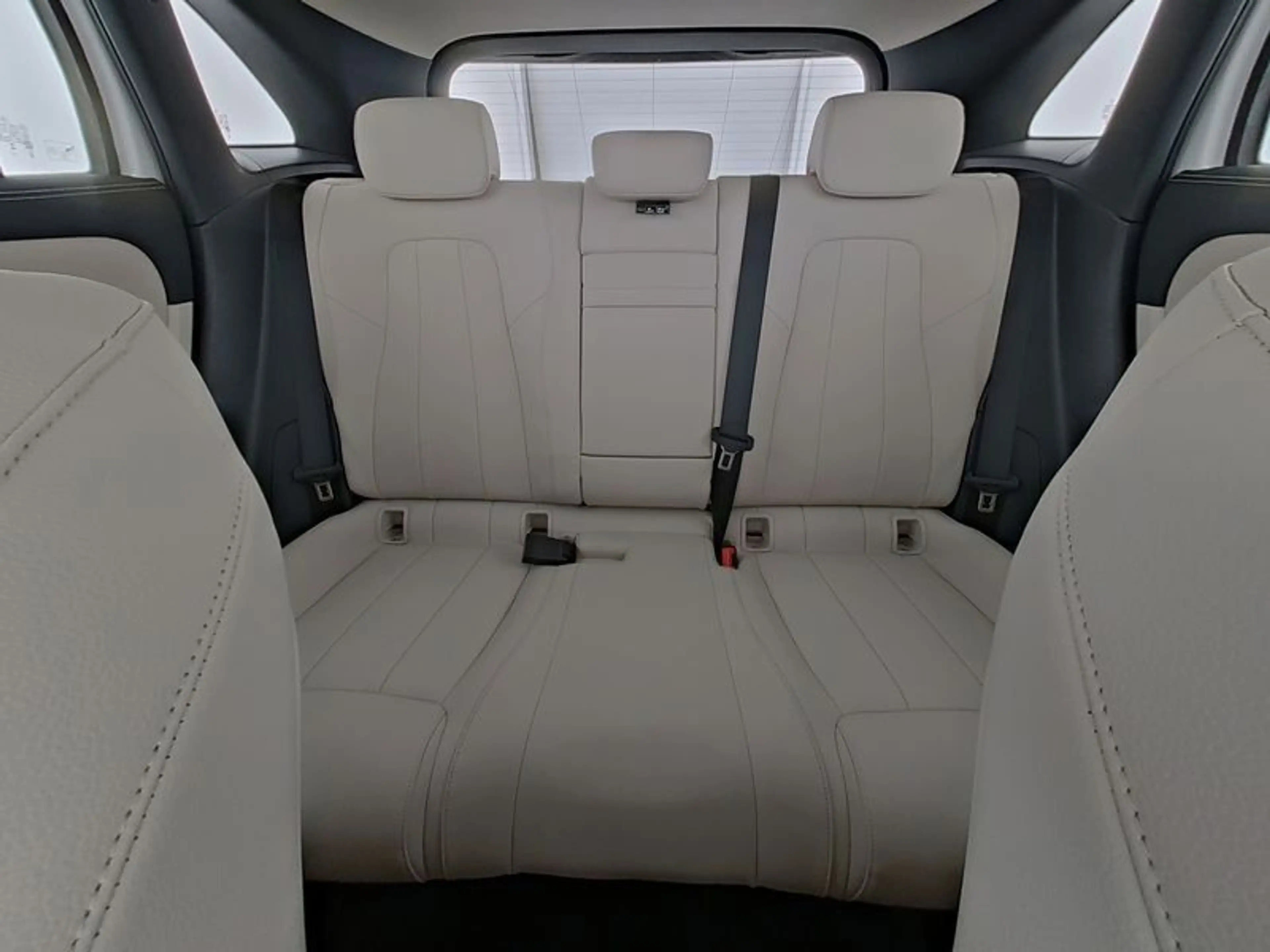 Mercedes-Benz EQA 250+ PROGRESSIVE+PANO+BURMESTER+DISTR+AMBI++ — photo 9