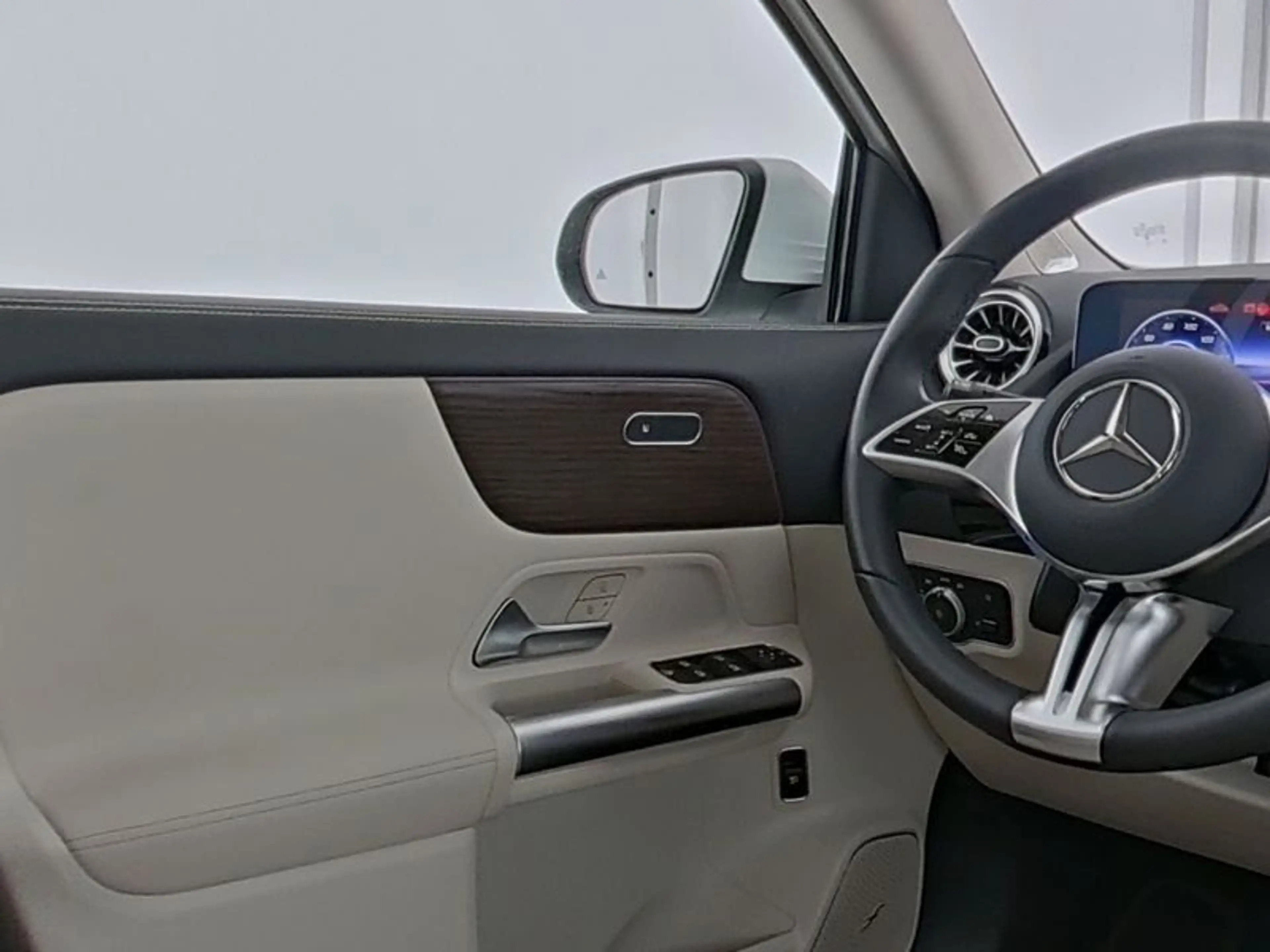 Mercedes-Benz EQA 250+ PROGRESSIVE+PANO+BURMESTER+DISTR+AMBI++ — photo 7