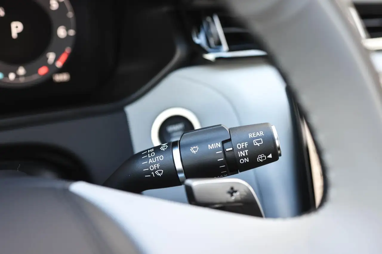 Land Rover Range Rover Velar снимка Land Rover Range Rover Velar