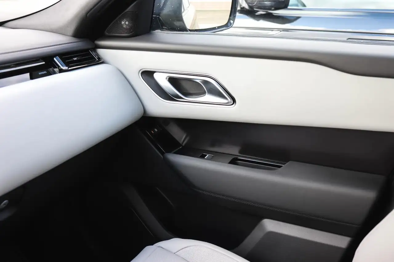 Land Rover Range Rover Velar снимка Land Rover Range Rover Velar