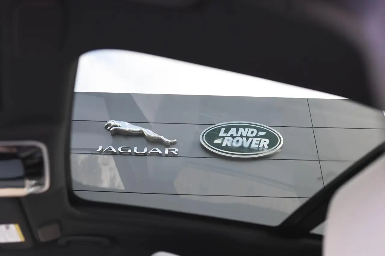 Land Rover Range Rover Velar снимка Land Rover Range Rover Velar