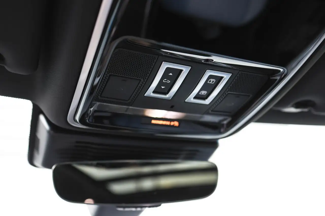Land Rover Range Rover Velar снимка Land Rover Range Rover Velar