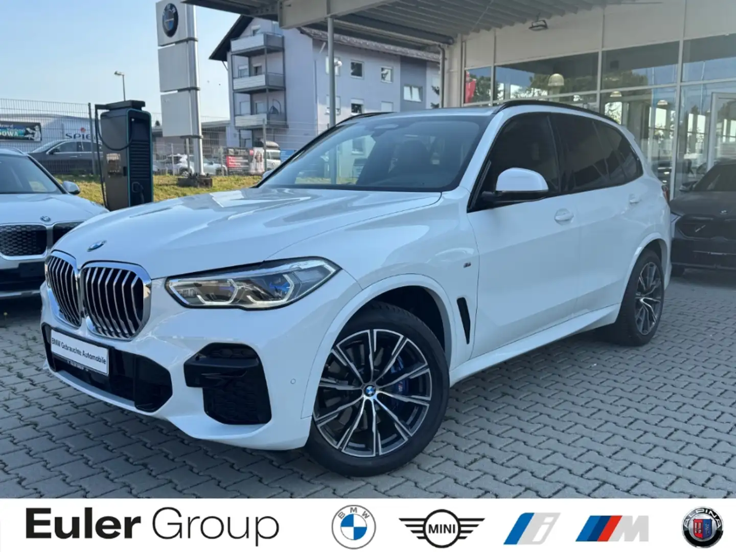 BMW X5 xDrive 40i A M Sport Navi HUD Laser Memory SHZ Par Weiß - 1