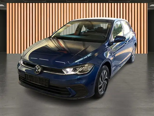 Volkswagen Polo view 2