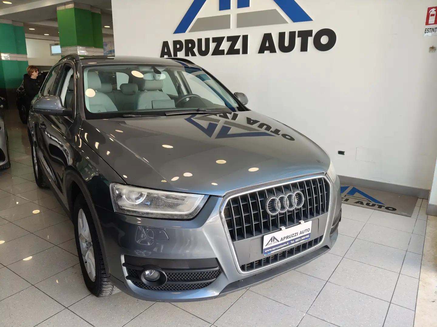 Audi Q3 Q3 I 2011 2.0 tdi Advanced 140cv Grau - 1