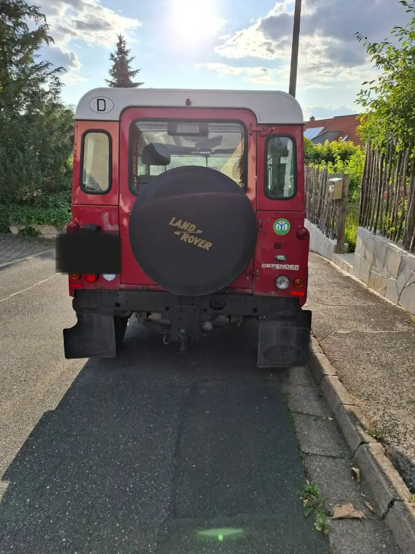 Land Rover Defender 90 TD4 HT "E" rot mit weißem Hardtop Roşu - 2