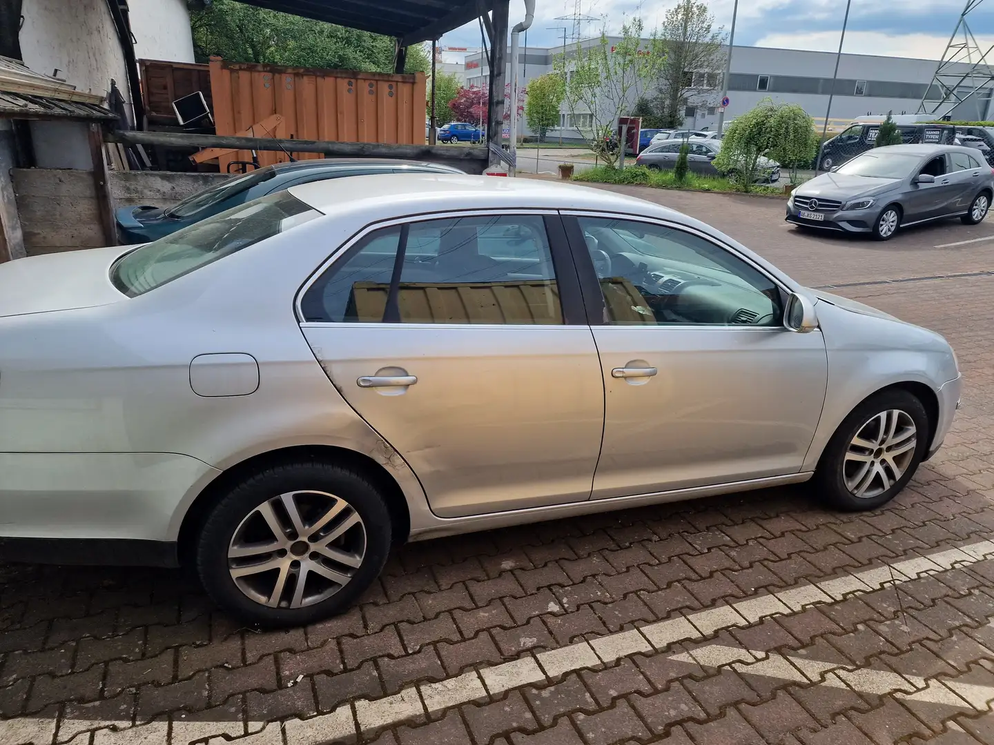 Volkswagen Jetta Jetta 2.0 TDI Comfortline Srebrny - 2