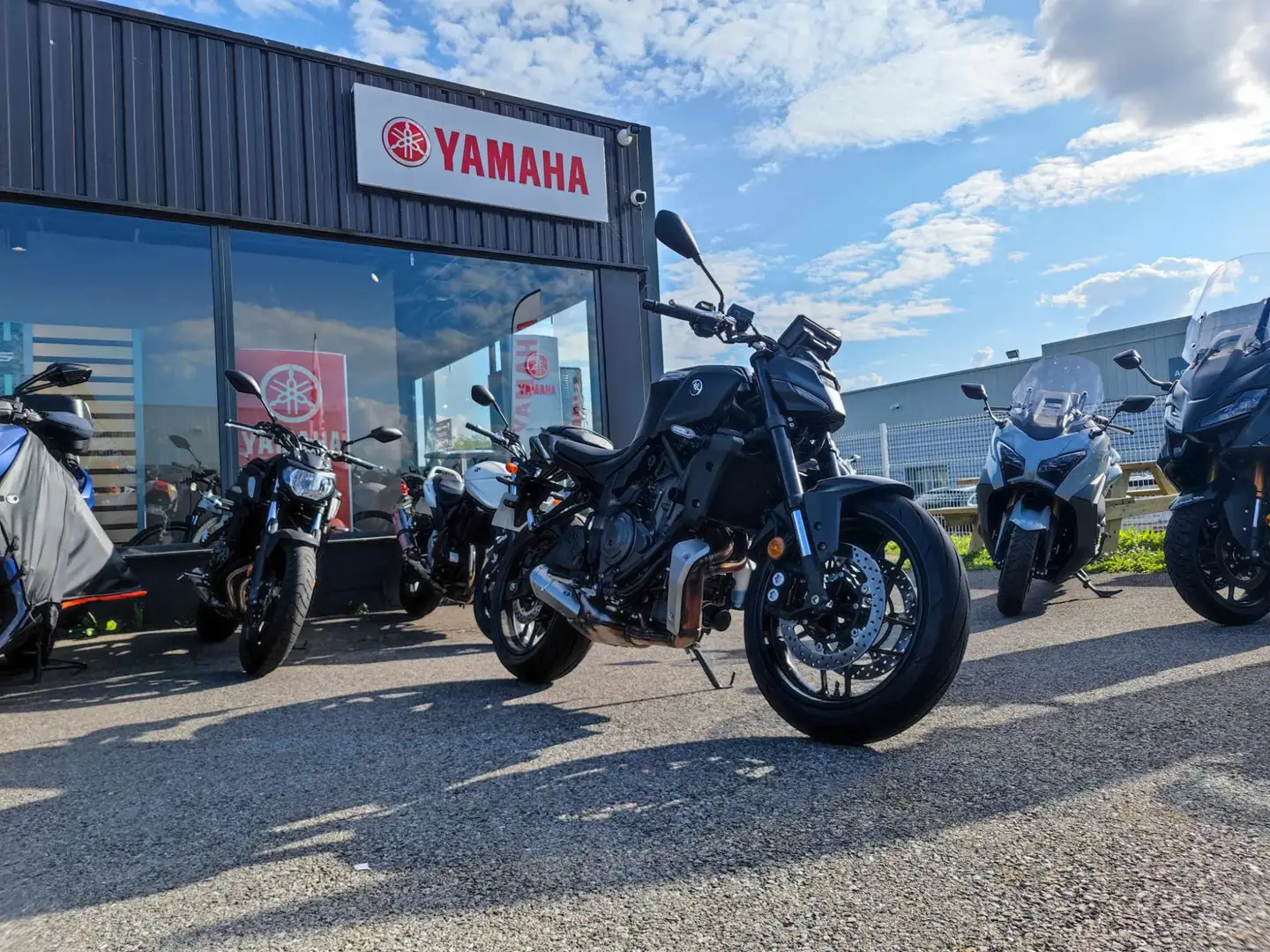 Yamaha MT-07 Noir - 1