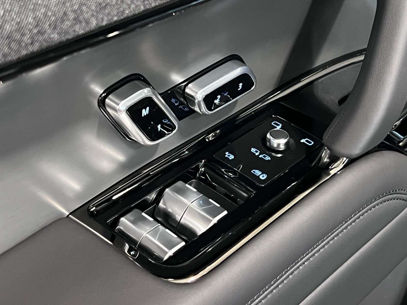 2025 Land Rover Range Rover Sport P400 DYNAMIC HSE thumb 25