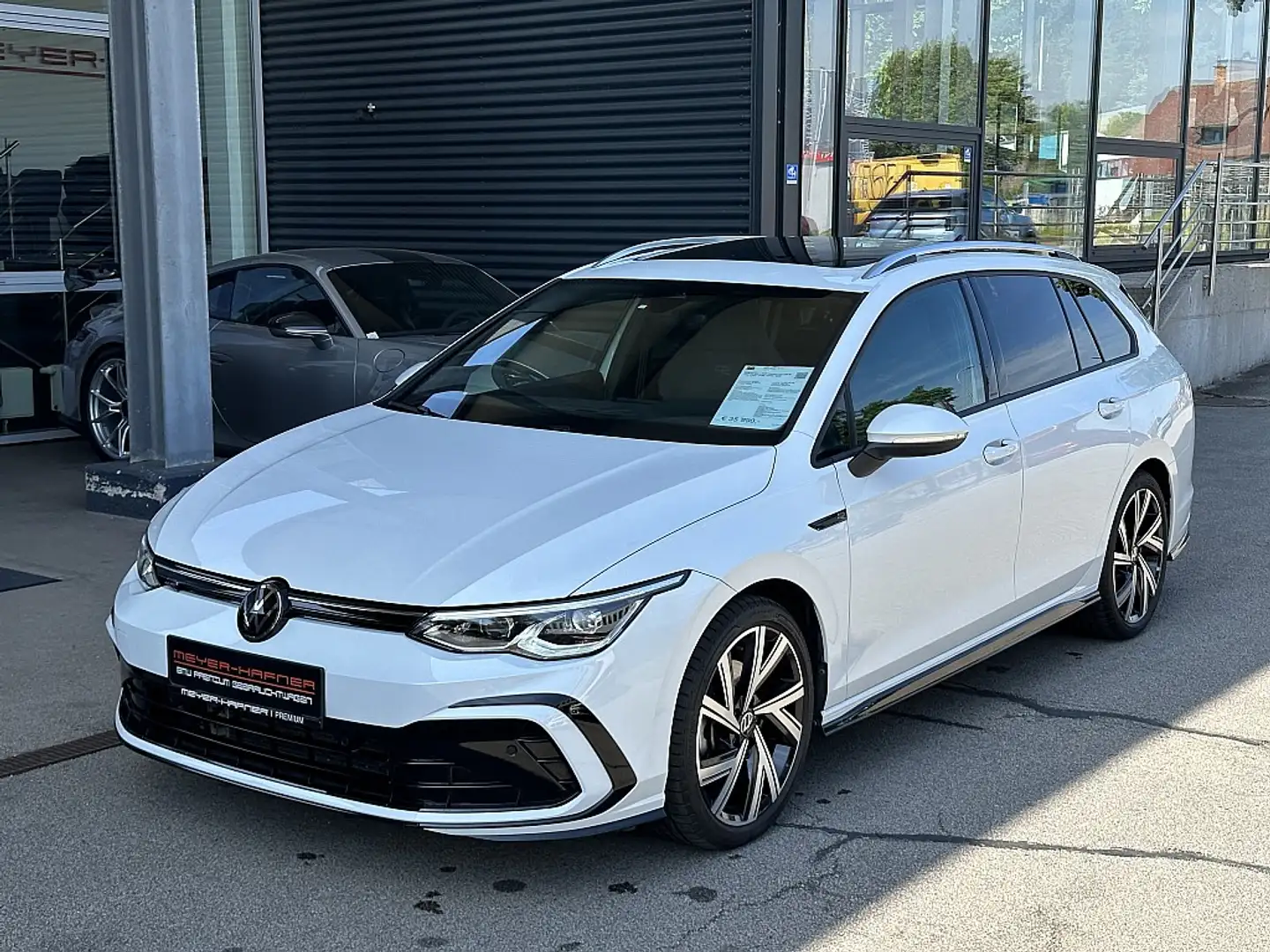 Volkswagen Golf Variant 2,0 TDI R-Line DSG / AHK / RFK / SZH Weiß - 1