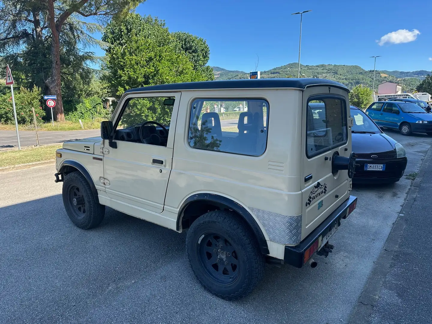 Suzuki Santana SJ 410 Beige - 2