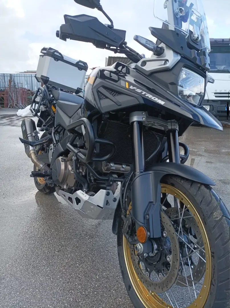 Suzuki V-Strom 1050 Чёрный - 1