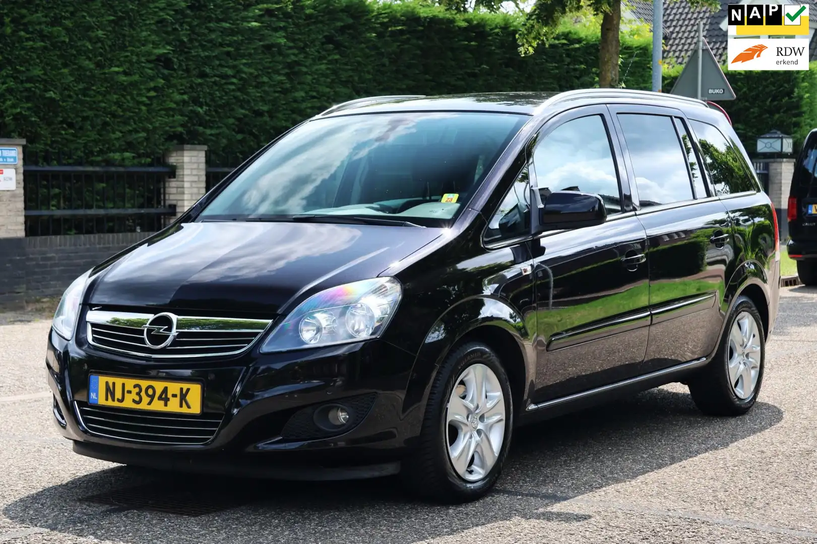Opel Zafira 1.8 111 years Edition | 7 PERSOONS | AIRCO | CRUIS Zwart - 1