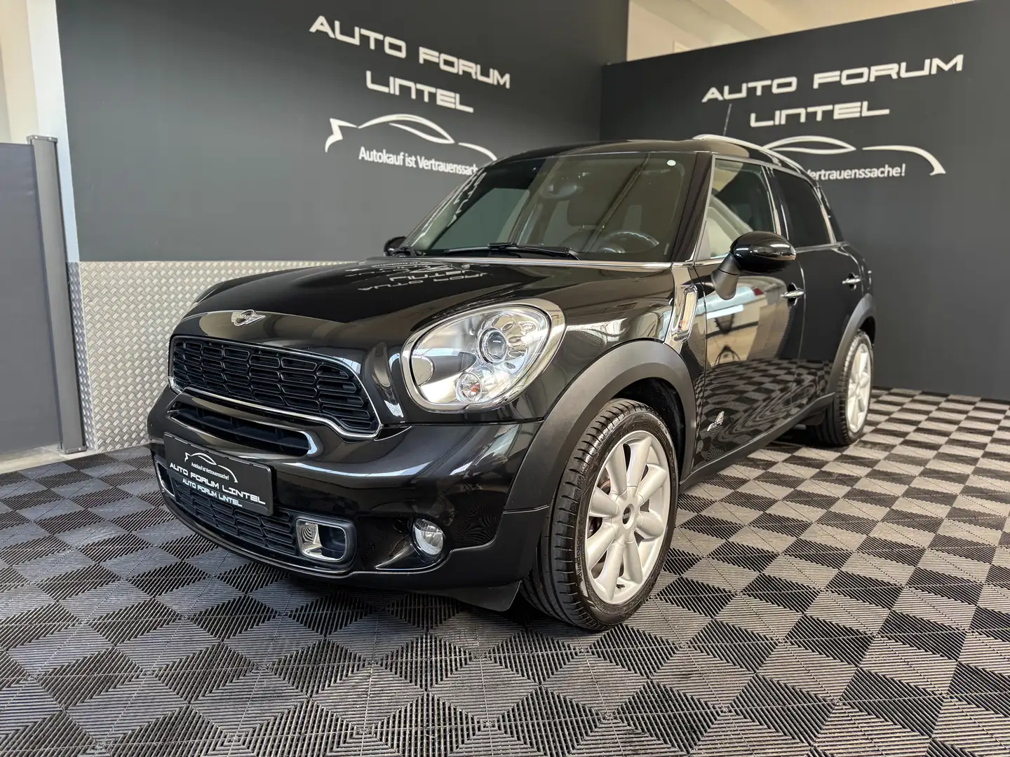 MINI Cooper S Countryman Cooper S All4-XENON-LEDER-WENIG KM- Schwarz - 1