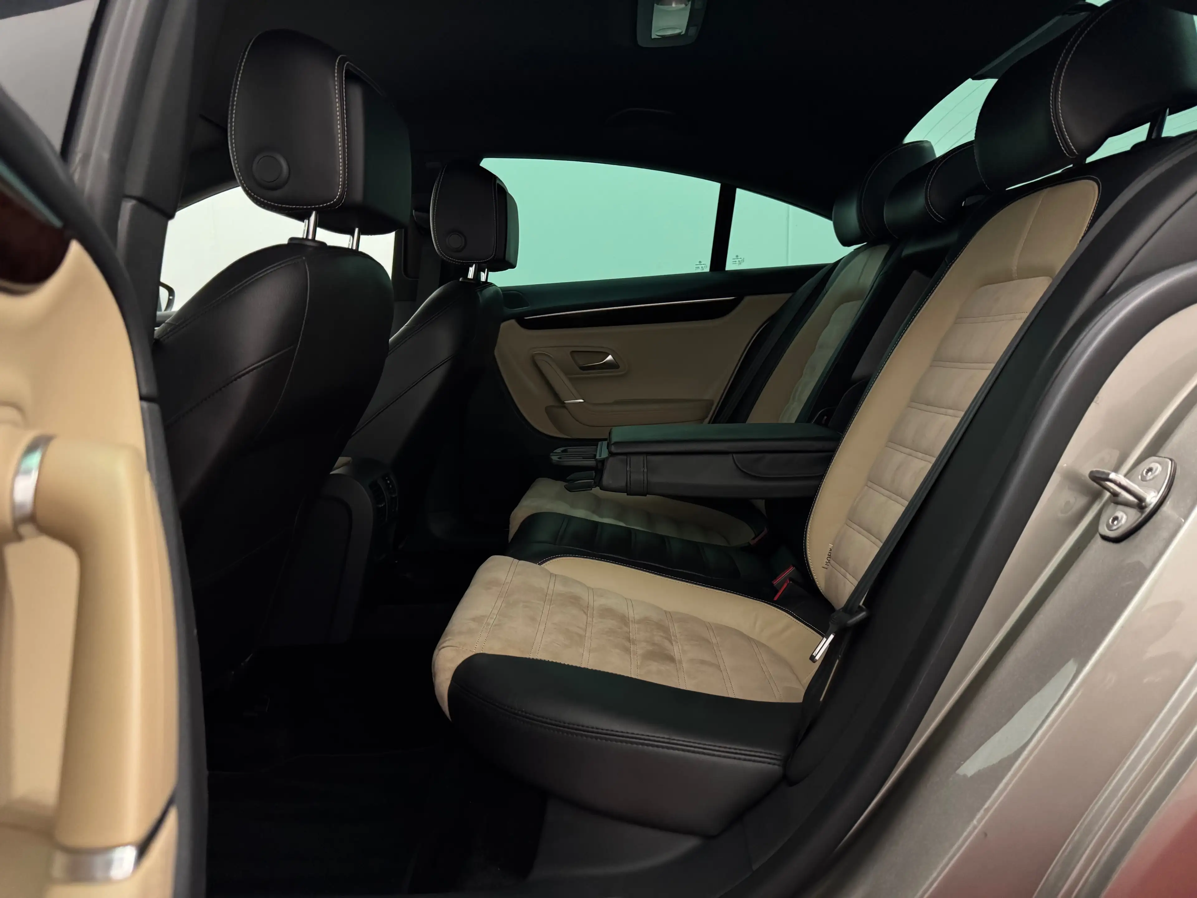 Volkswagen CC Basis BlueTDI — photo 13