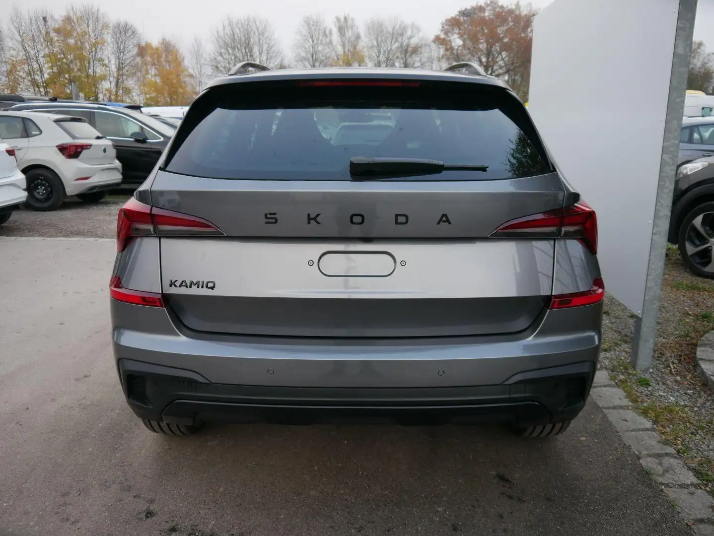 Skoda Kamiq Monte Carlo 1,5 TSI DSG*AHK-SCHWENKBAR*PDC*MATRIX- Grau - 2