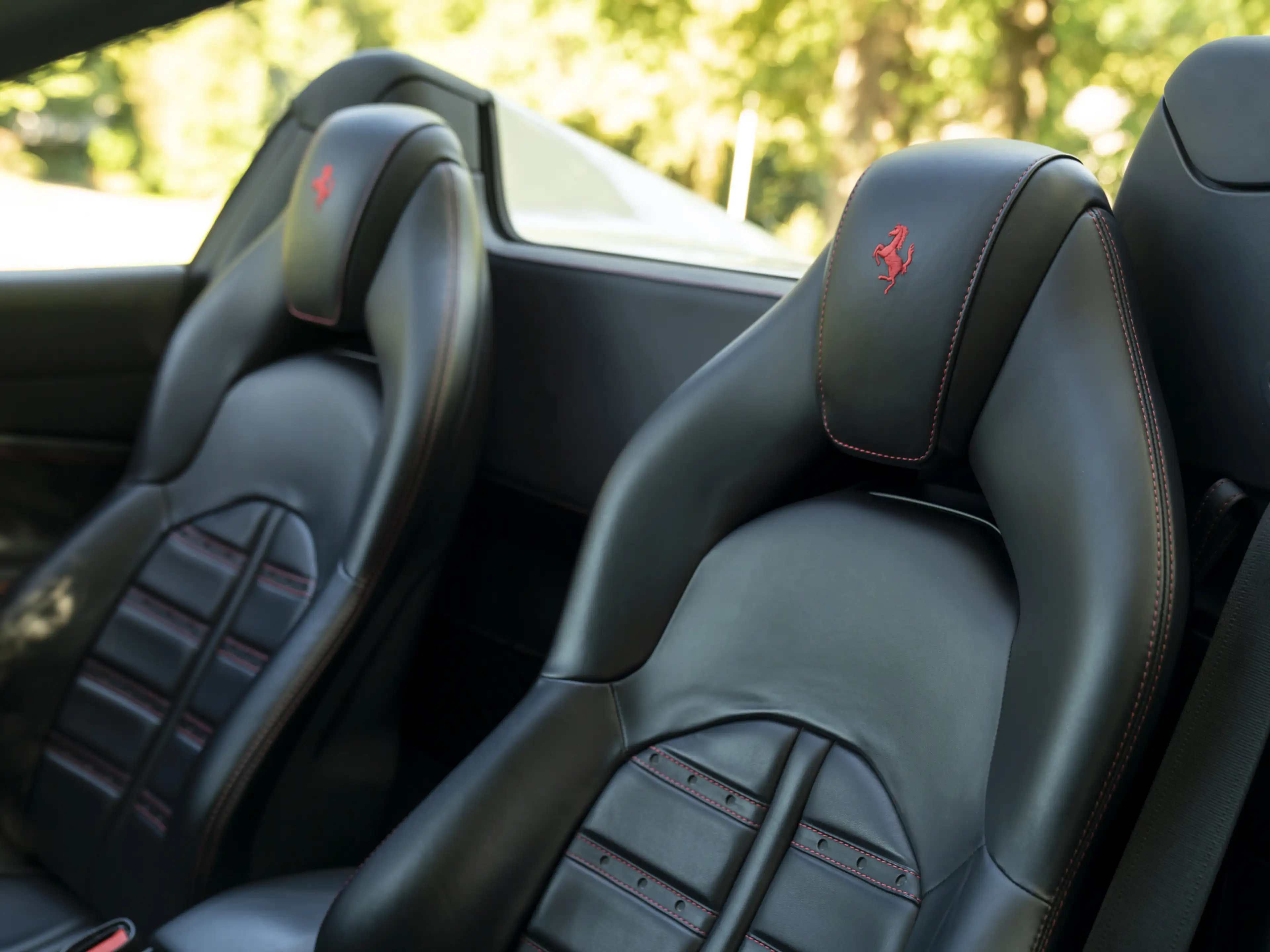 Ferrari 488 3.9 Spider HELE | Carbon ext. | New Power 06-2028 — photo 50