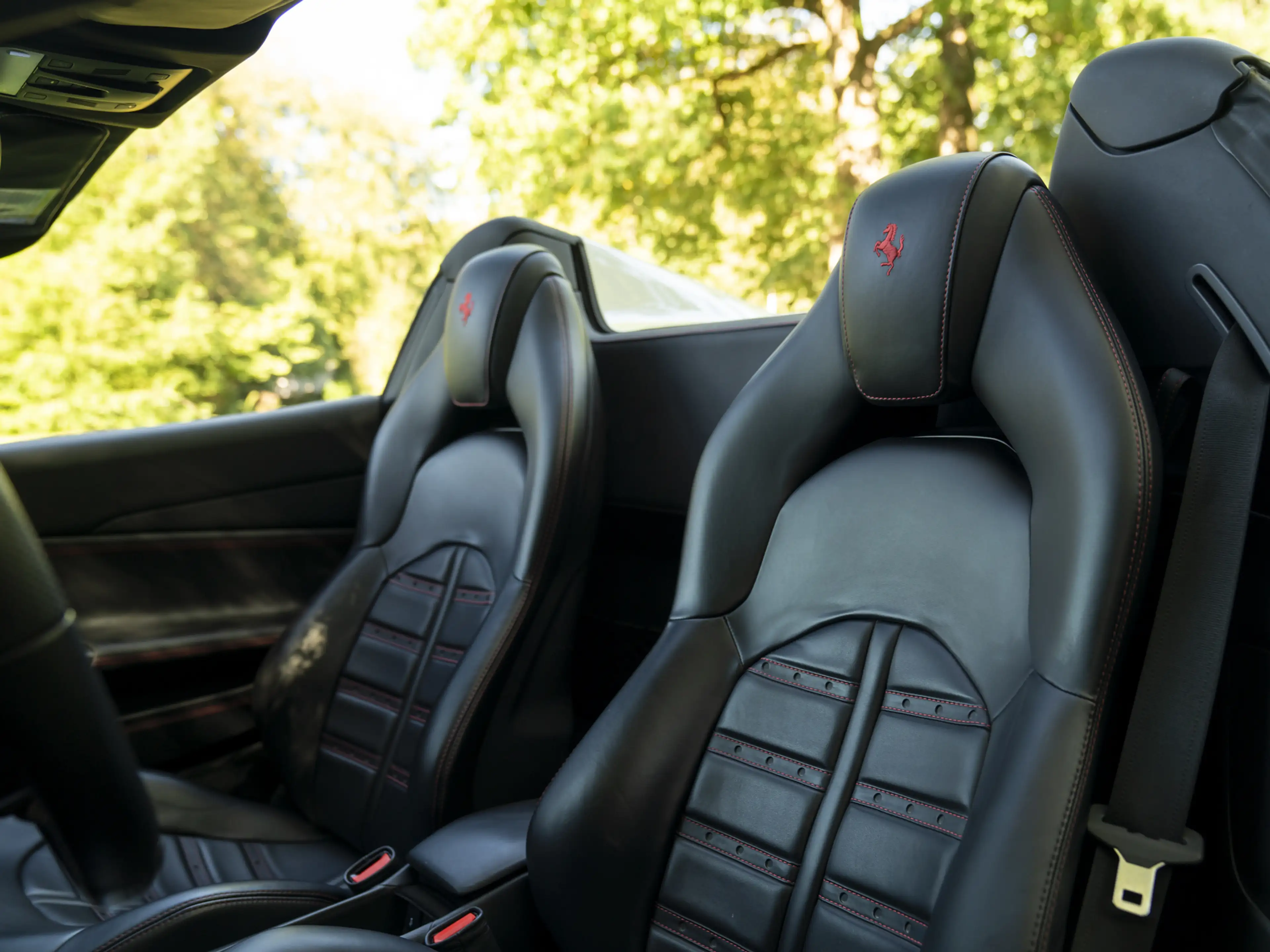 Ferrari 488 3.9 Spider HELE | Carbon ext. | New Power 06-2028 — photo 8