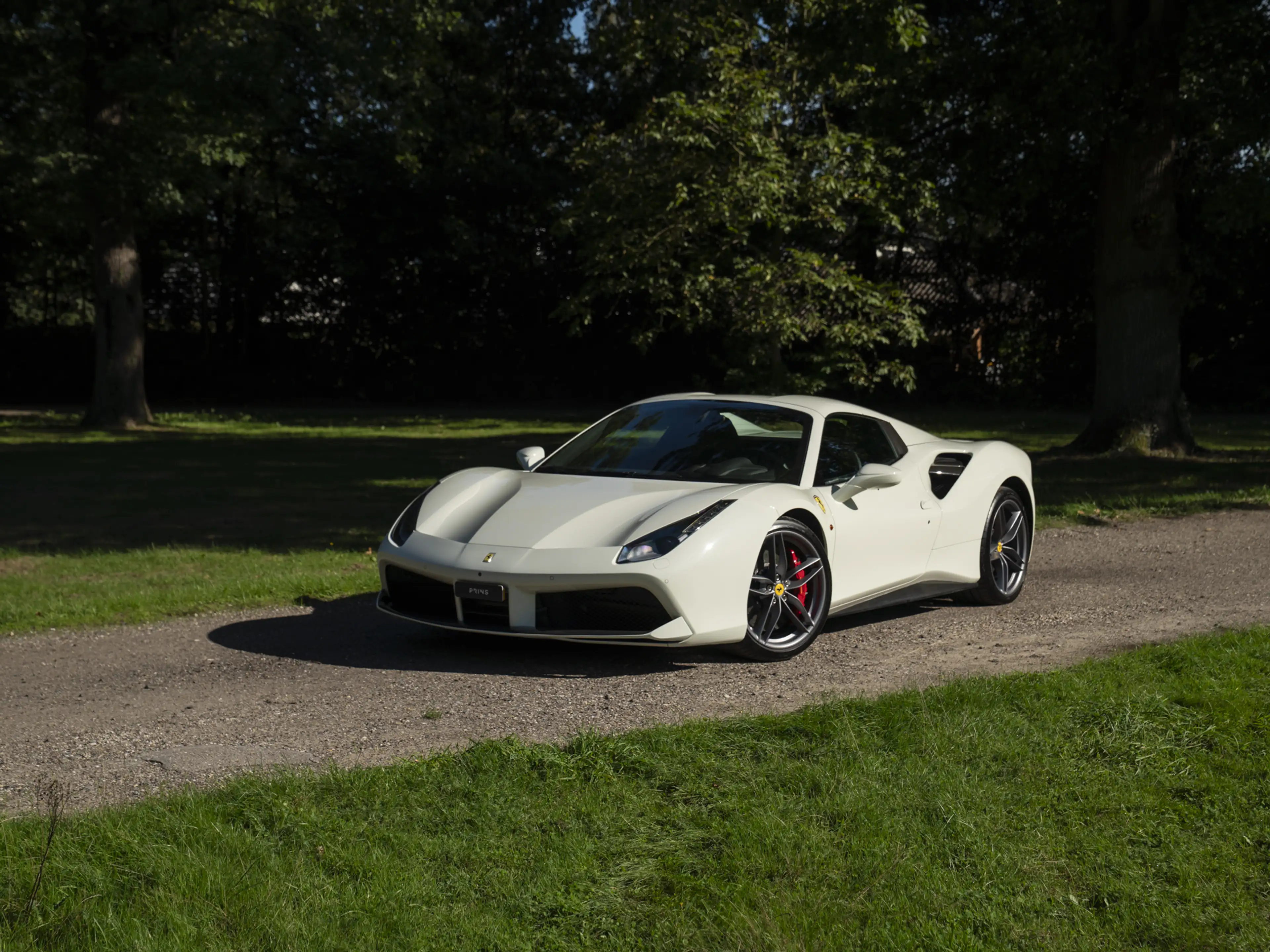 Ferrari 488 3.9 Spider HELE | Carbon ext. | New Power 06-2028 — photo 26