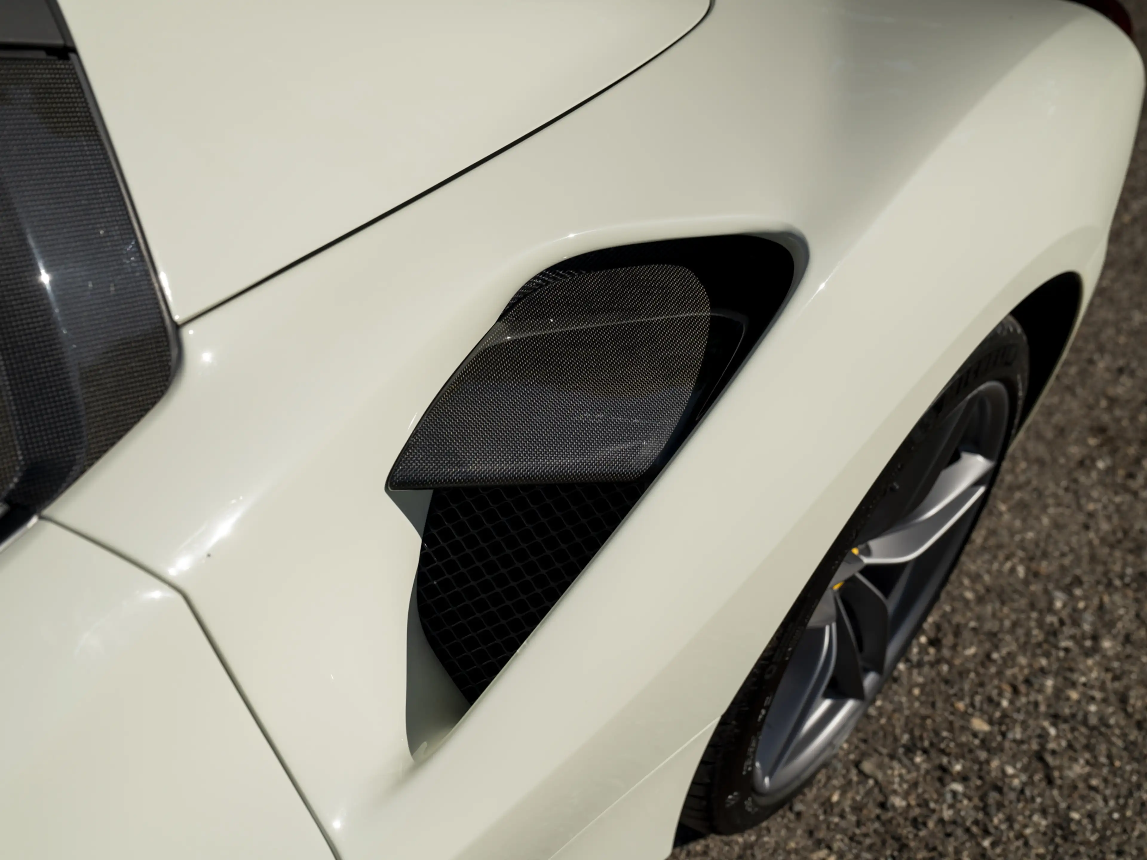 Ferrari 488 3.9 Spider HELE | Carbon ext. | New Power 06-2028 — photo 24