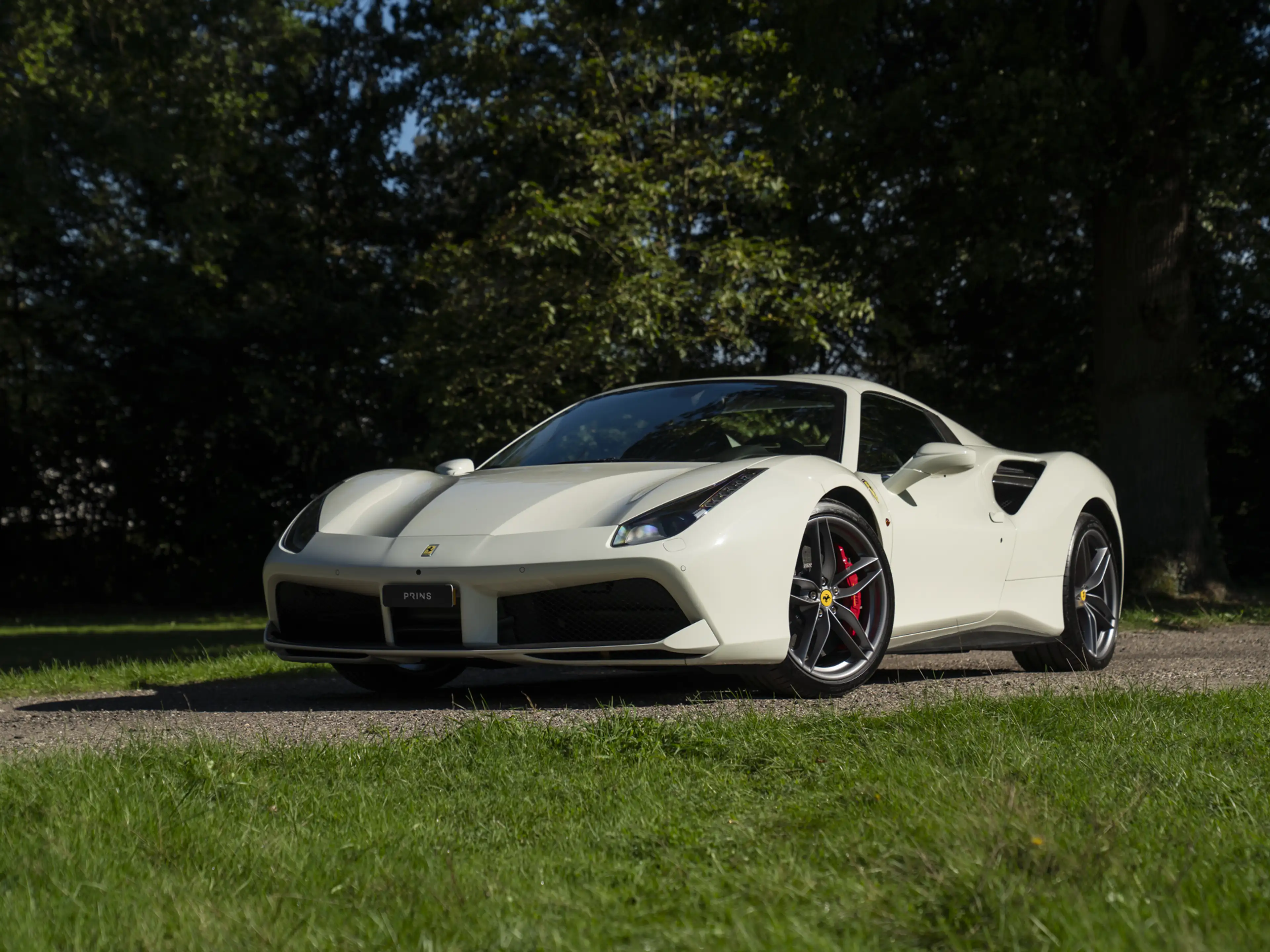 Ferrari 488 3.9 Spider HELE | Carbon ext. | New Power 06-2028 — photo 27