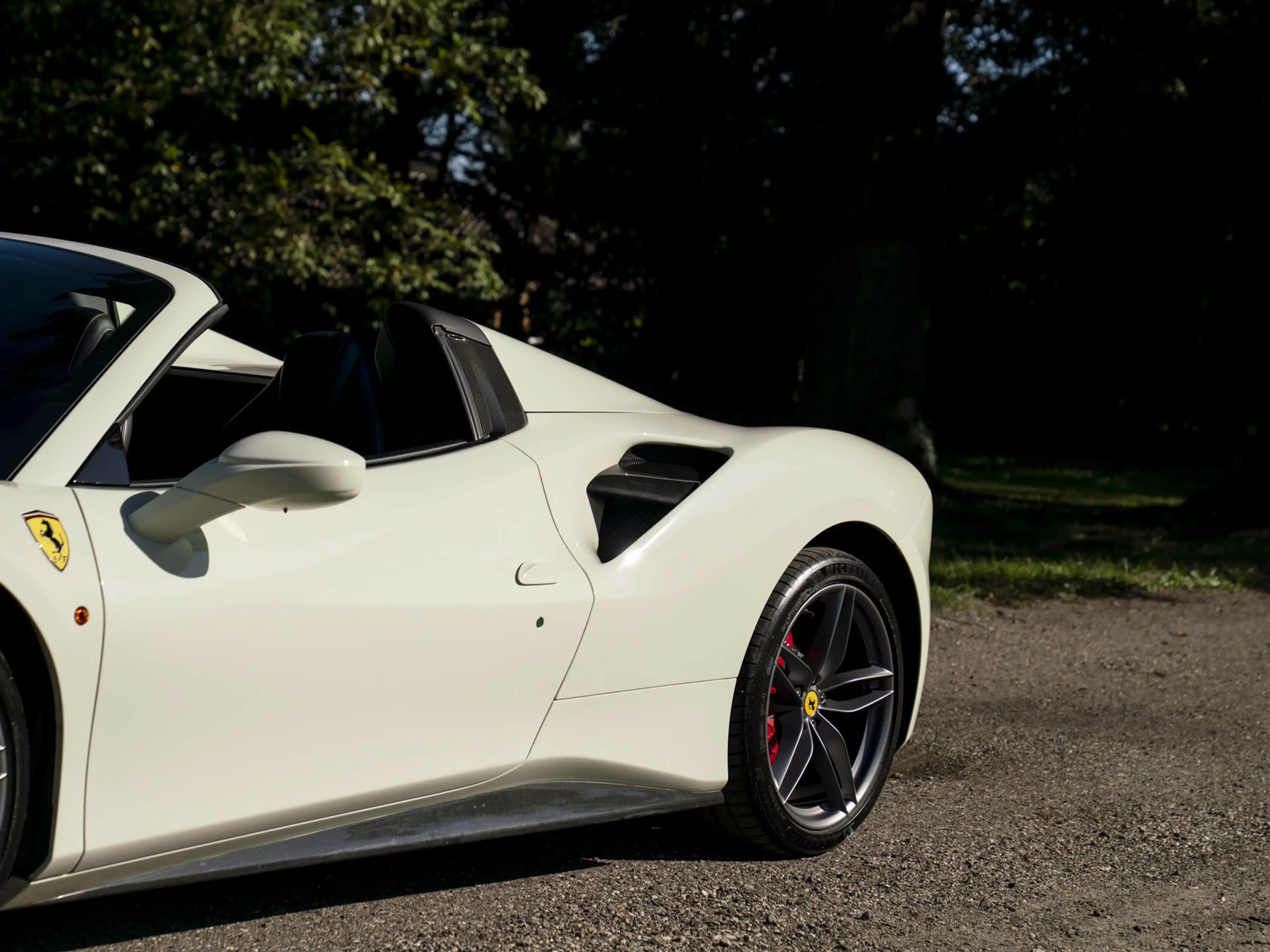 Ferrari 488 3.9 Spider HELE | Carbon ext. | New Power 06-2028 — photo 15