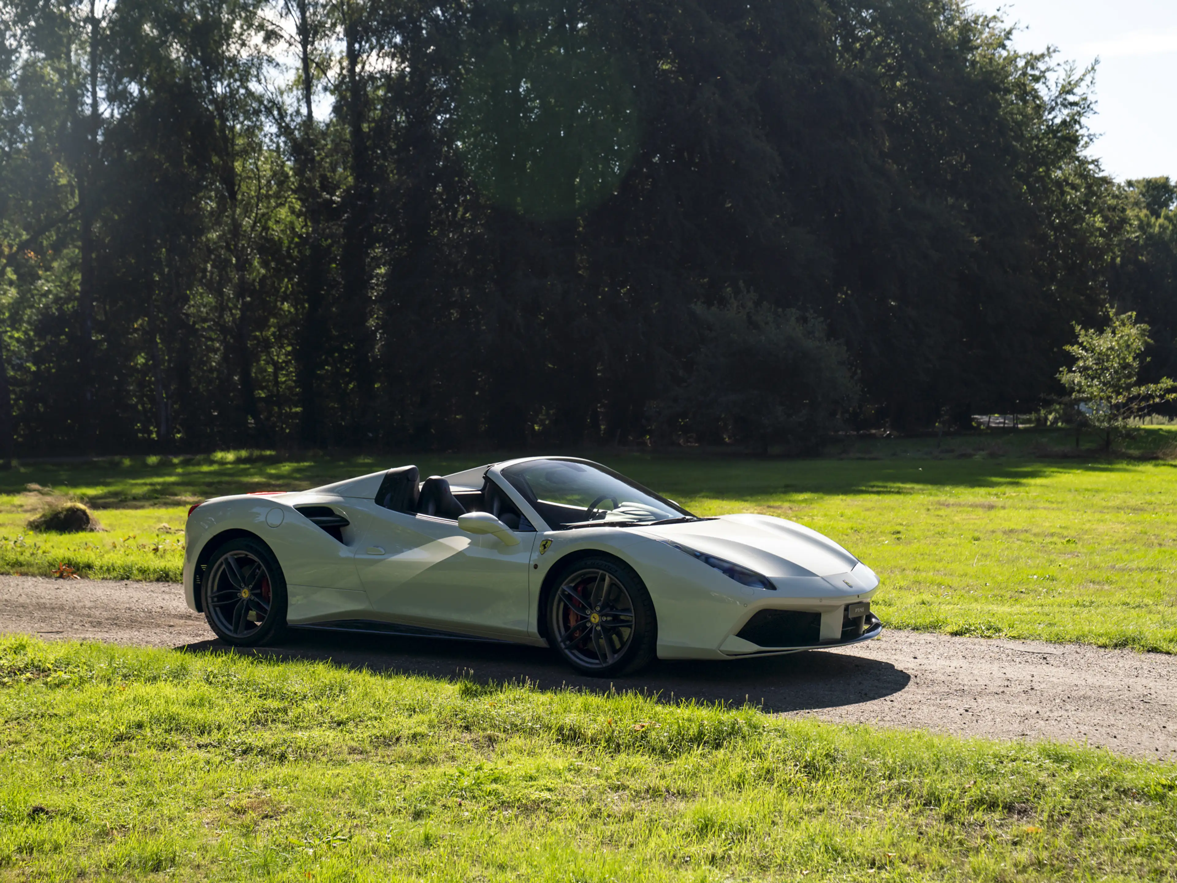 Ferrari 488 3.9 Spider HELE | Carbon ext. | New Power 06-2028 — photo 20