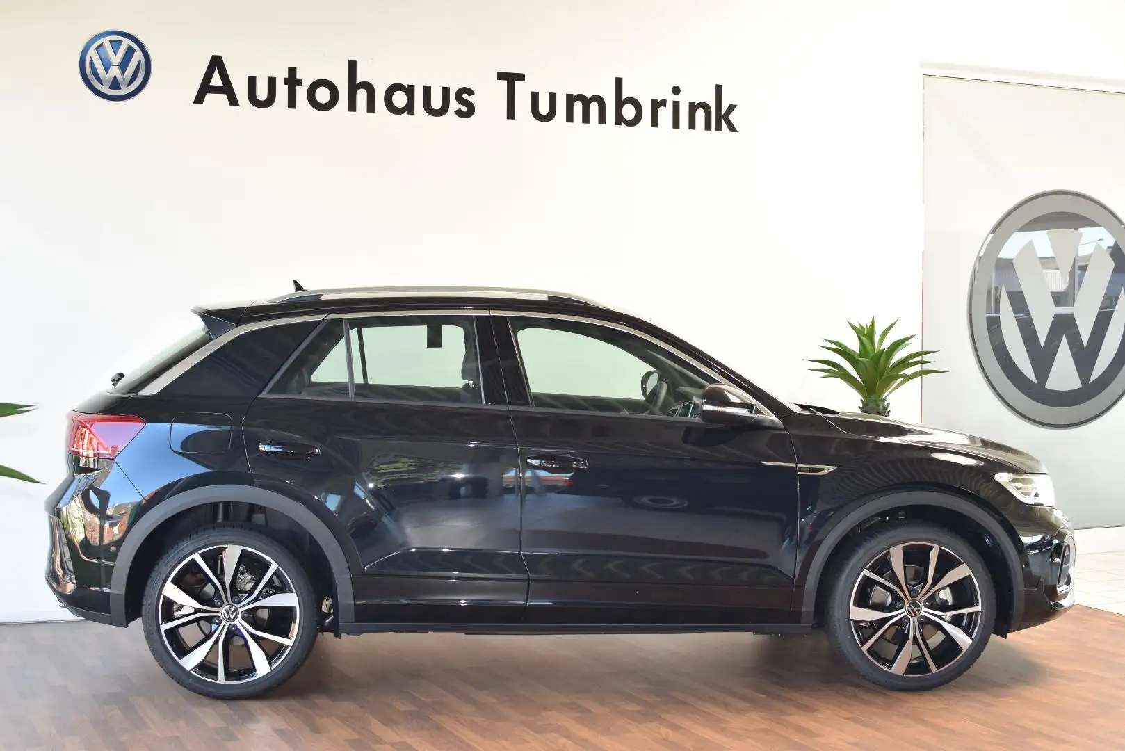 Volkswagen T-Roc R-Line TSI DSG EasyOpen AHK Kamera ACC Schwarz - 2