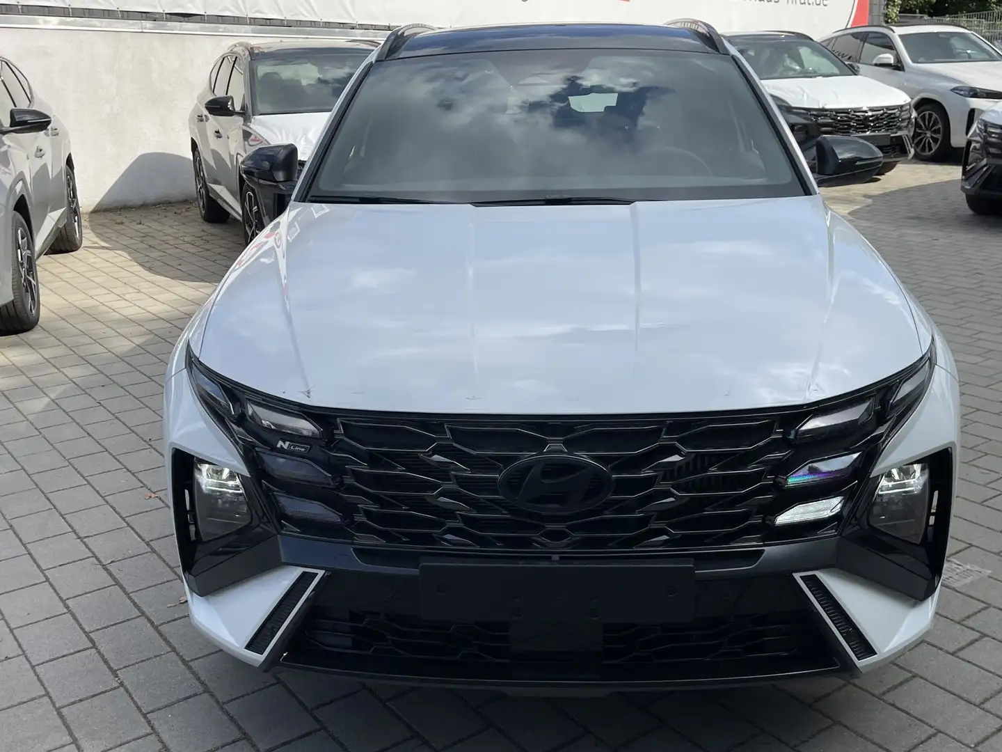 Hyundai TUCSON 1,6 crdi N-Line /LED/NAVI/R-KAMERA/Panorama/ACC Weiß - 1