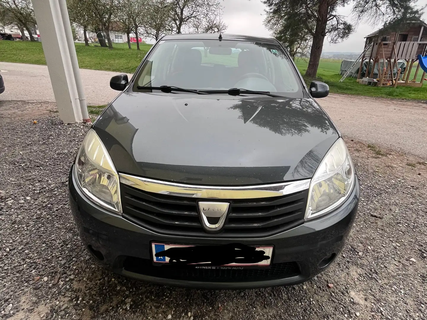Dacia Sandero Sandero 1,2 16V Grau - 2