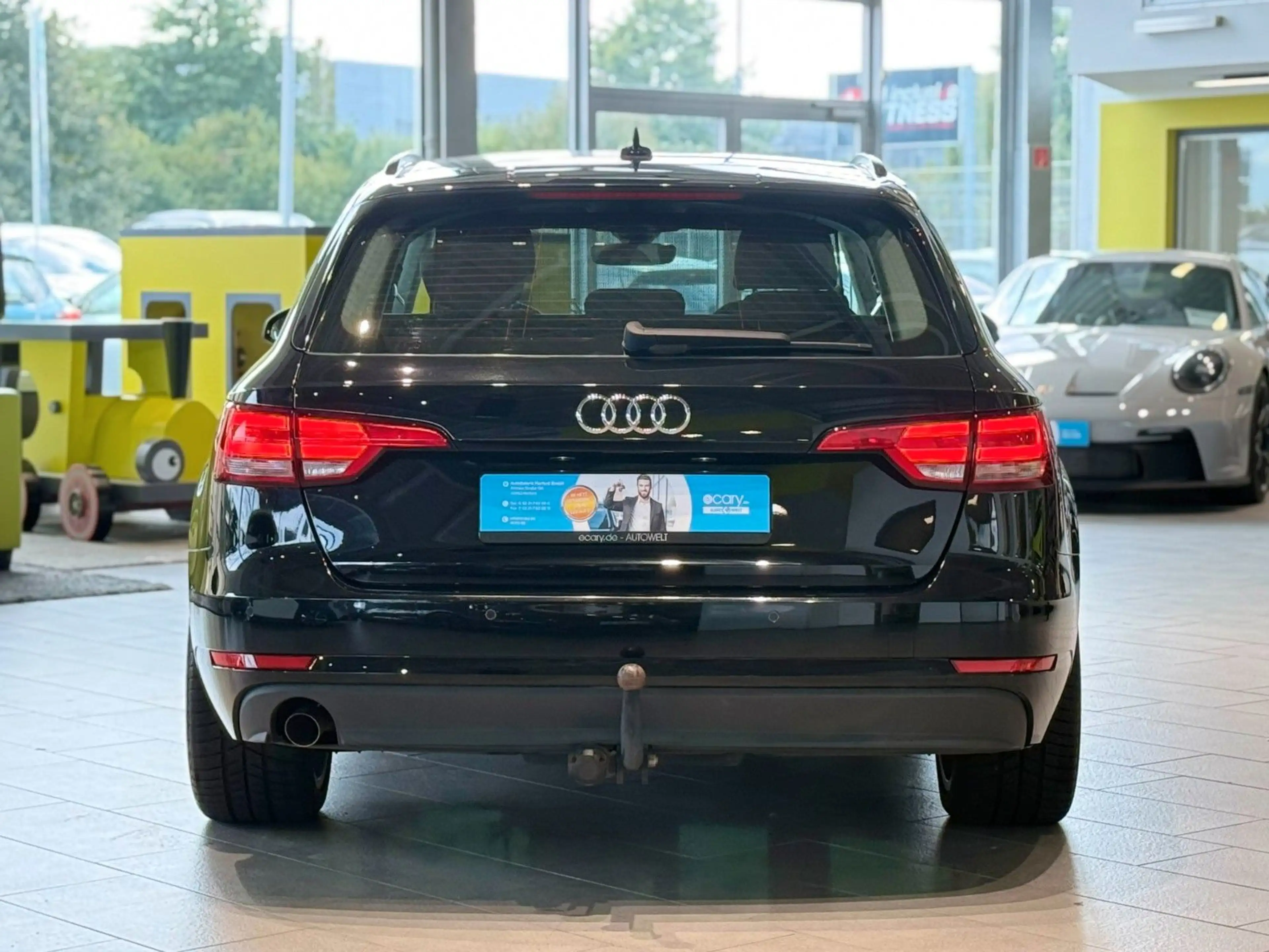 Audi A4 Avant*AHK*Navi*Xenon*Sitzheizung*Klima*PDC* — photo 4