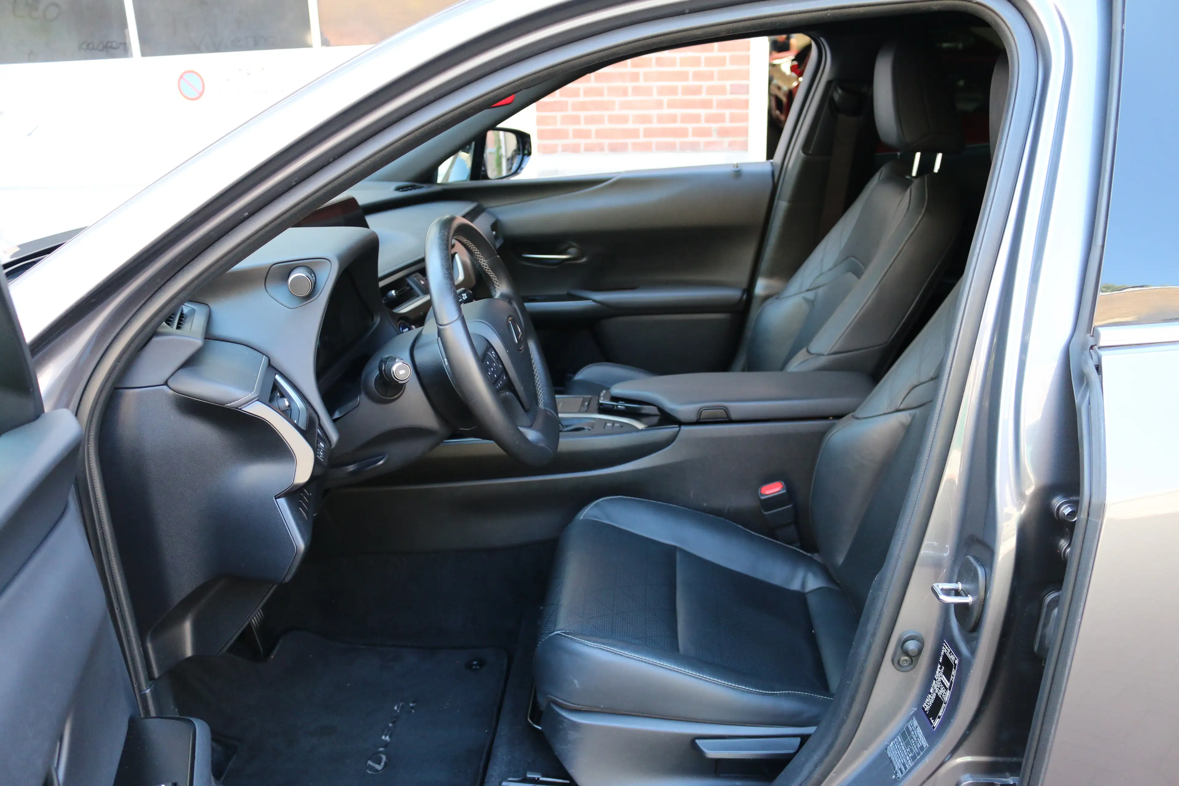 Lexus UX 250h 250h Luxury Line — photo 12