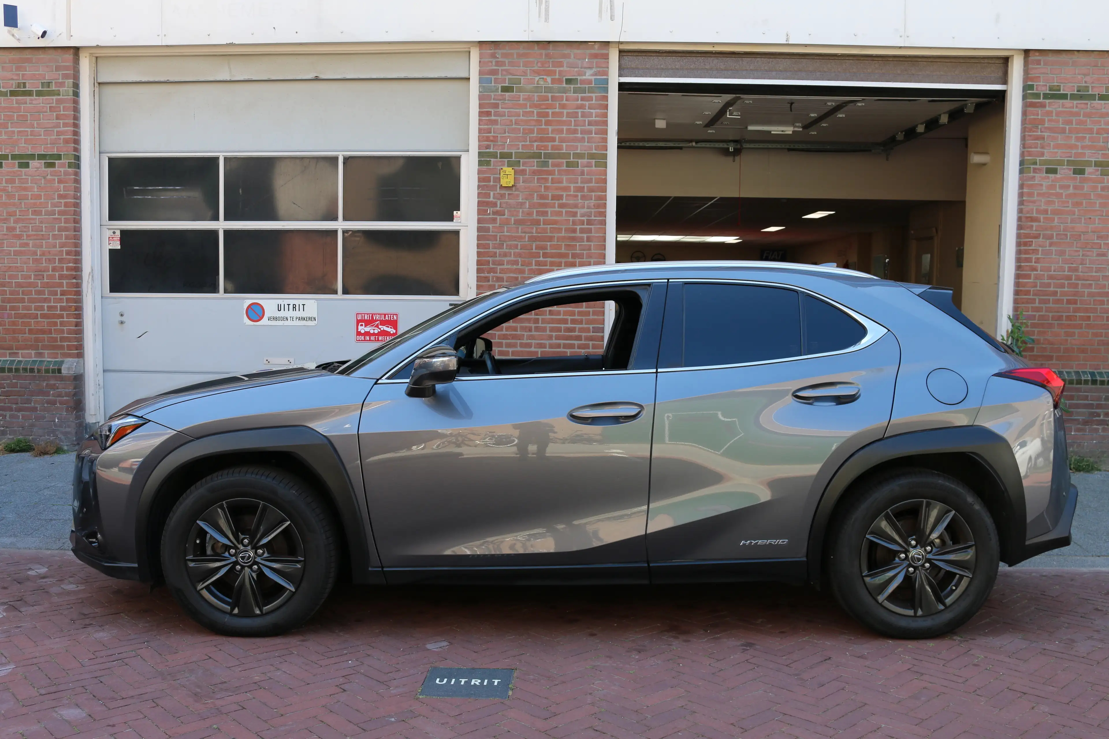 Lexus UX 250h 250h Luxury Line — photo 3