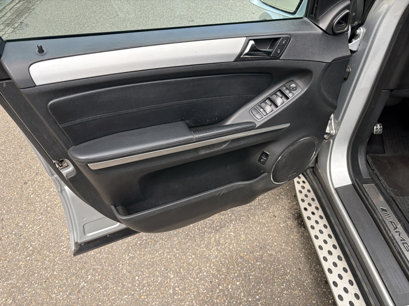 Mercedes-Benz ML 63 AMG M-klasse / AUTOMAAT / SCHUIFDAK / NAVI — photo 6
