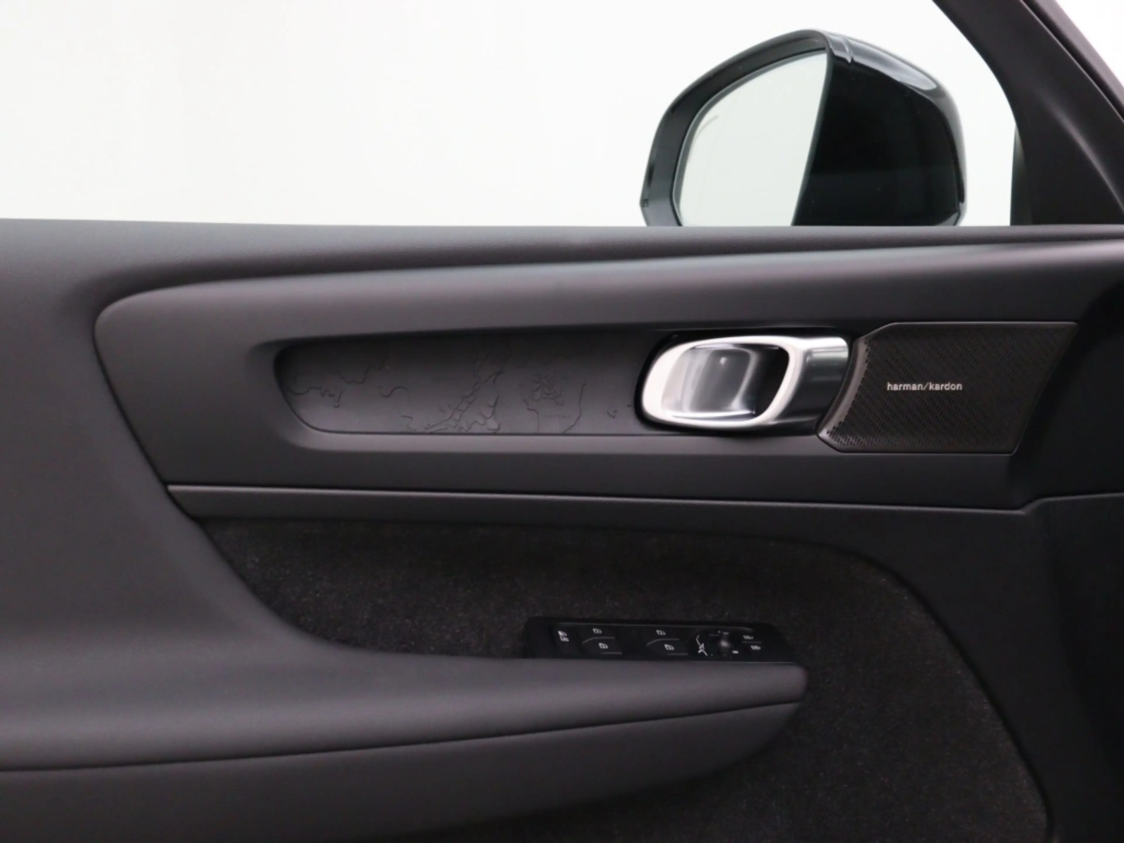 Volvo EX40 EXTENDED RANGE PLUS ACC BLIS CAMERA GOOGLE MAPS — photo 12