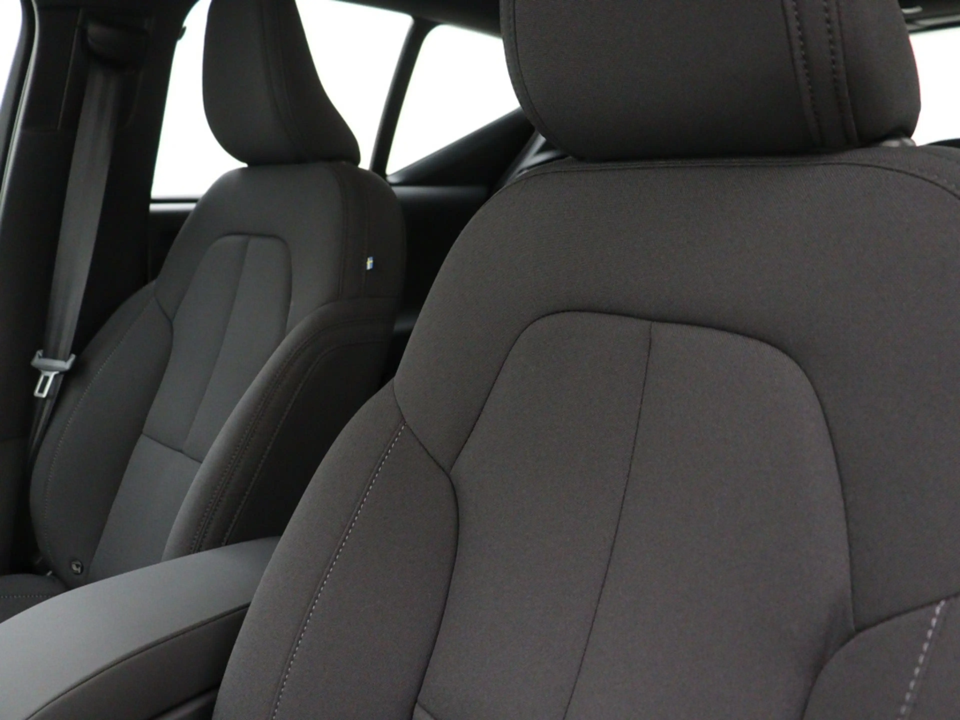 Volvo EX40 EXTENDED RANGE PLUS ACC BLIS CAMERA GOOGLE MAPS — photo 15