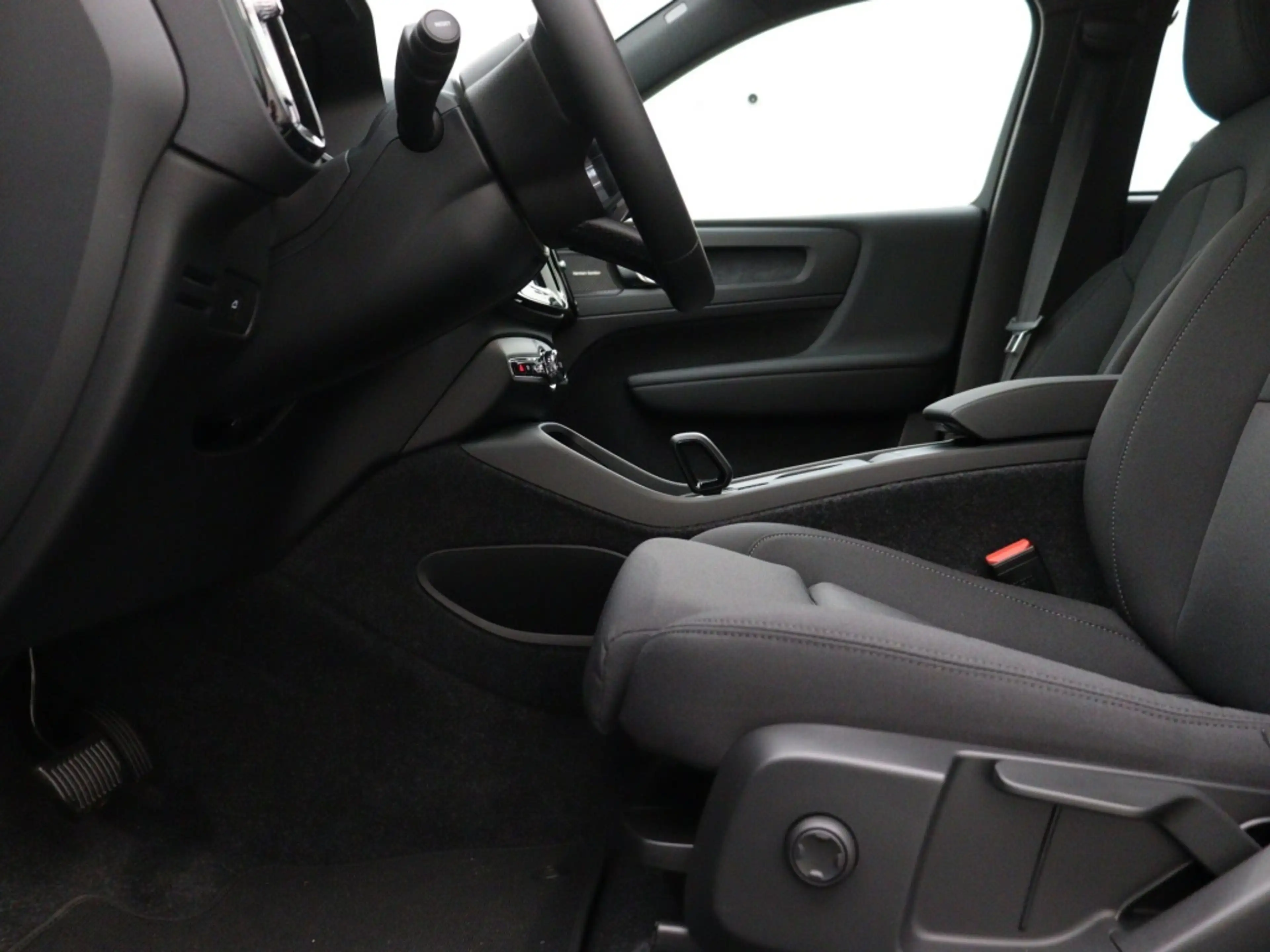Volvo EX40 EXTENDED RANGE PLUS ACC BLIS CAMERA GOOGLE MAPS — photo 13