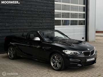 2-serie Cabrio M235i High Executive | Leder | 326